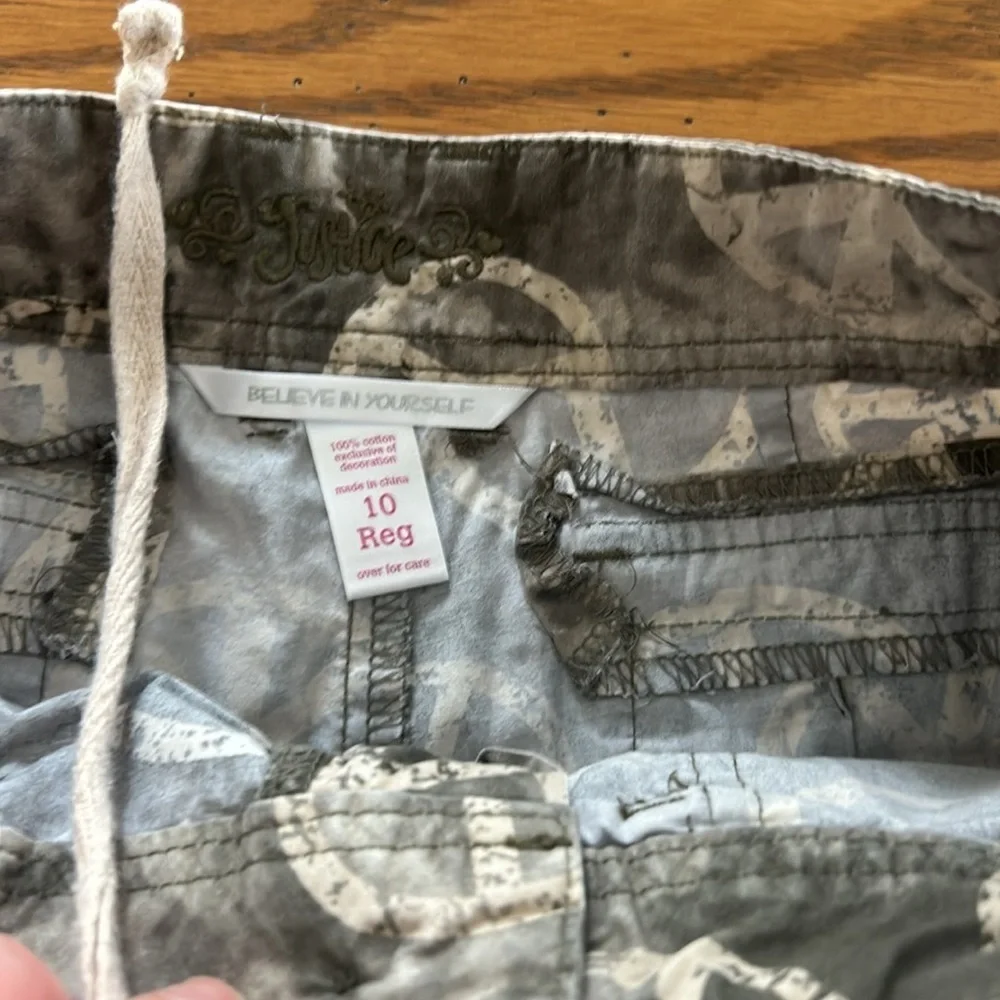 Justice Shorts/6